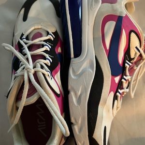 NIKE Air70 React Athletic Shoes